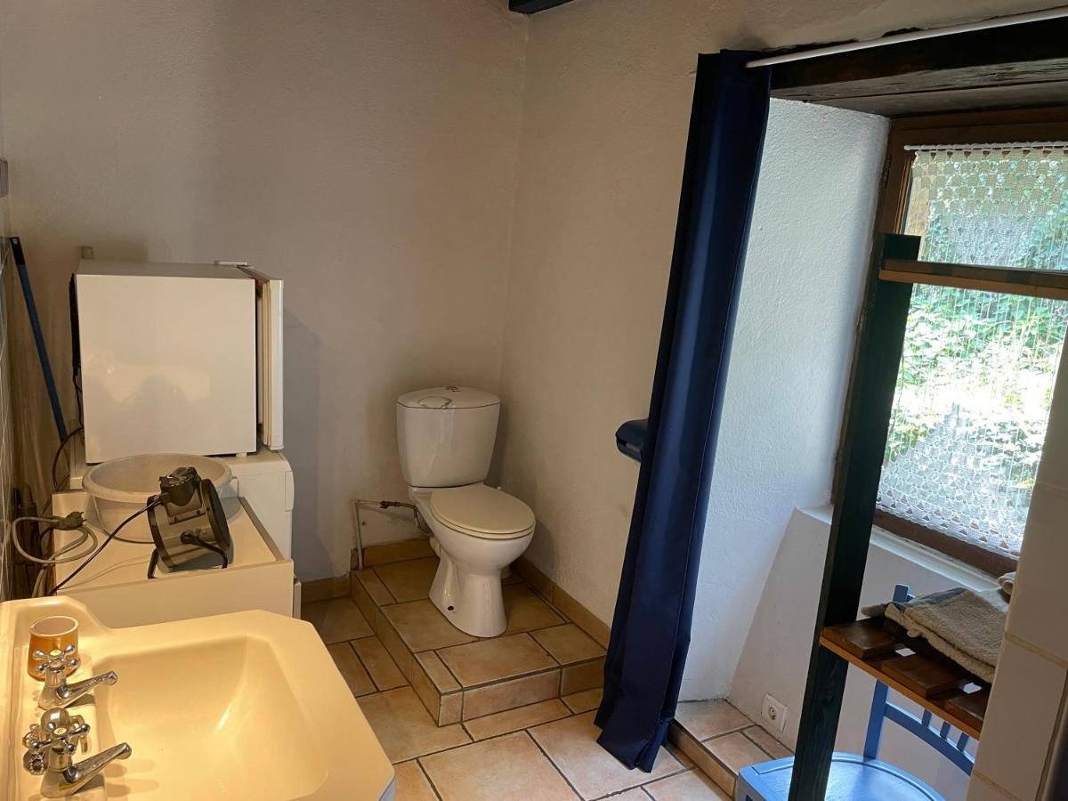 Charmant Petit Gite Au Coeur De L'Ardeche Saint-Melany Esterno foto